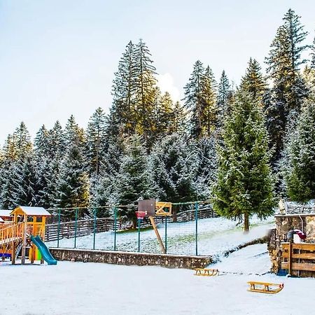 Hotel Floare De Colt Mînăstirea Humorului المظهر الخارجي الصورة