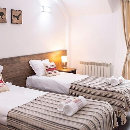 Hotel Floare De Colt Mînăstirea Humorului المظهر الخارجي الصورة