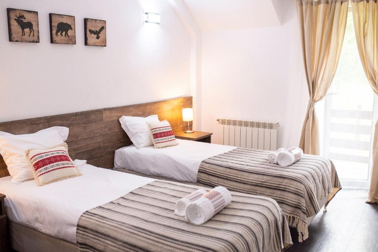 Hotel Floare De Colt Mînăstirea Humorului المظهر الخارجي الصورة